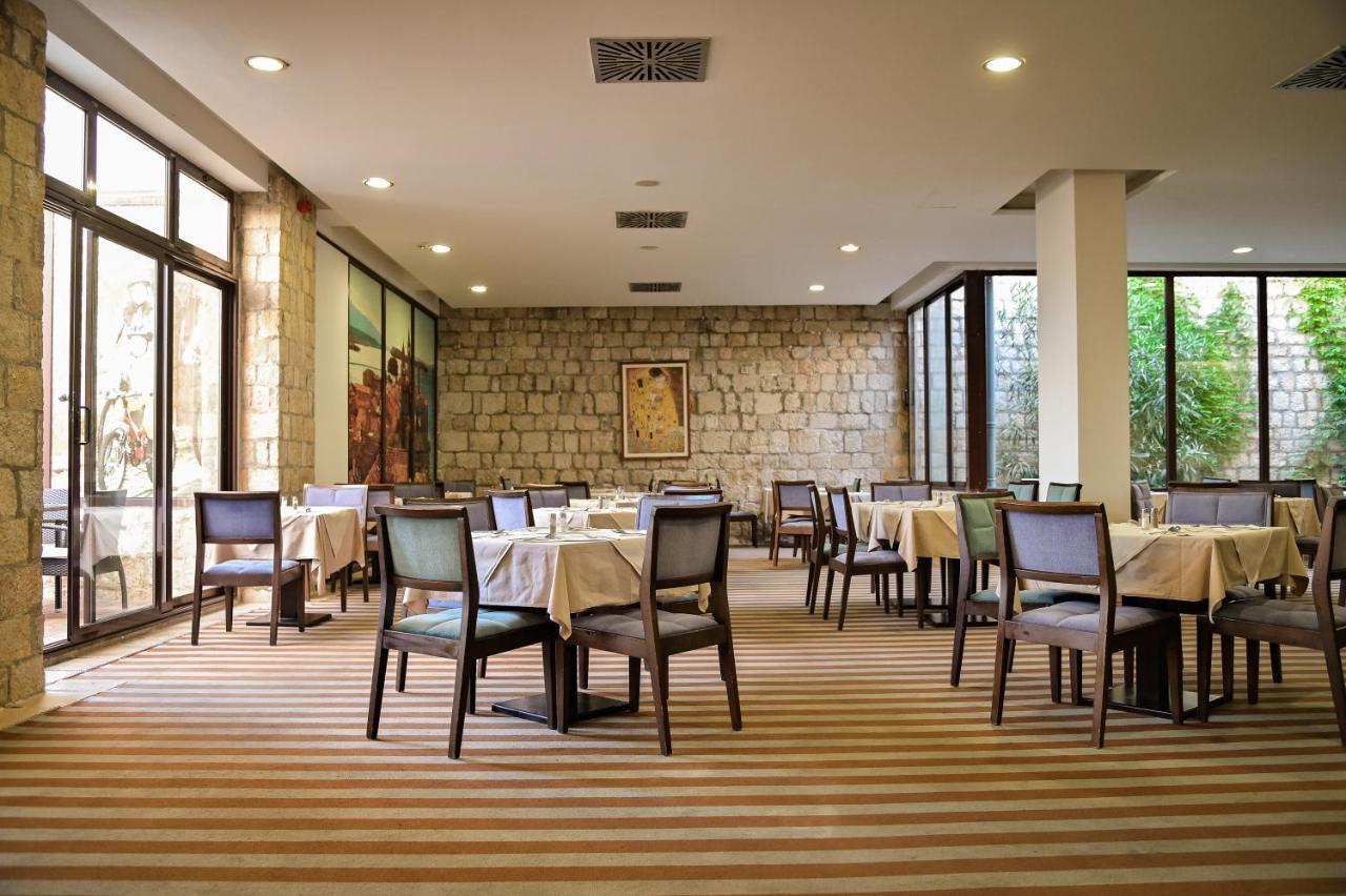 Hotel International Rab Town Bagian luar foto