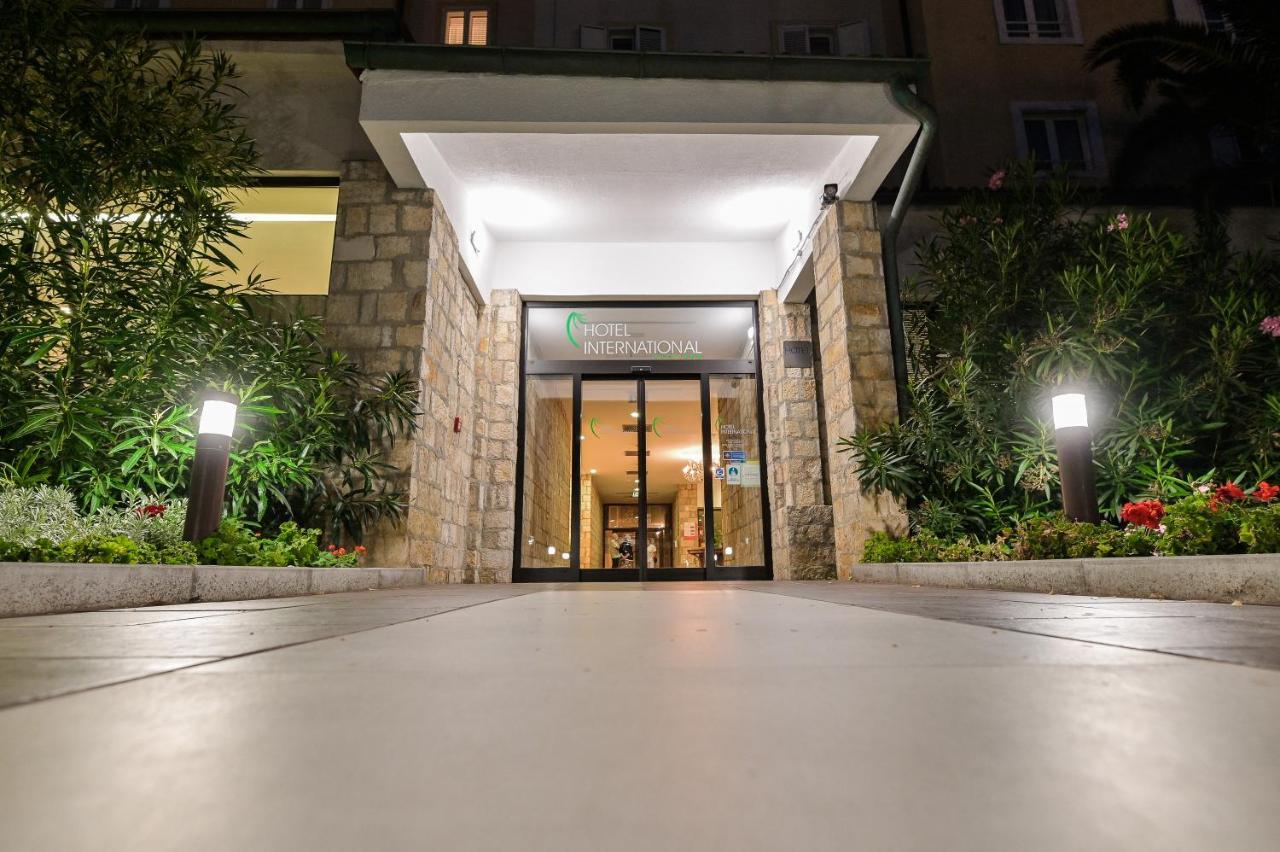 Hotel International Rab Town Bagian luar foto