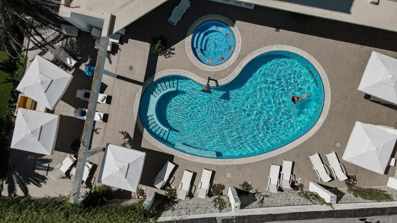 Hotel International Rab Town Bagian luar foto