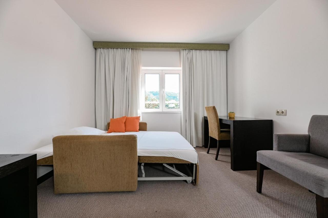 Hotel International Rab Town Bagian luar foto